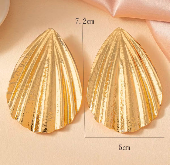Elegant Gold  Leaf Earrings