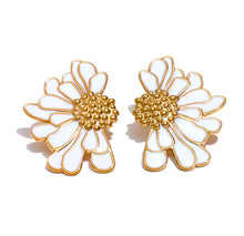  White Gold Flower Earrings